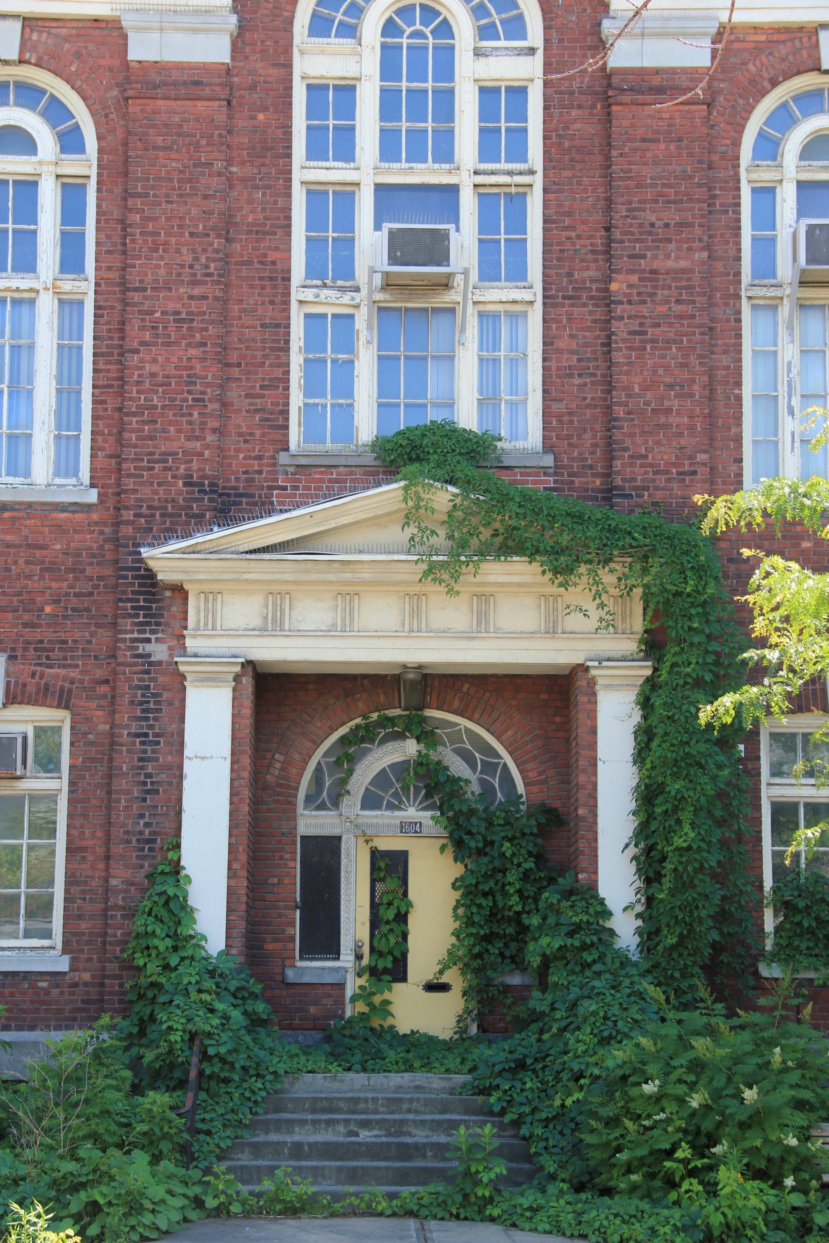 slider image